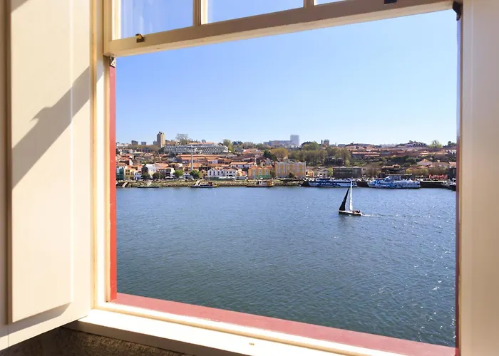 Oporto Home - River Front