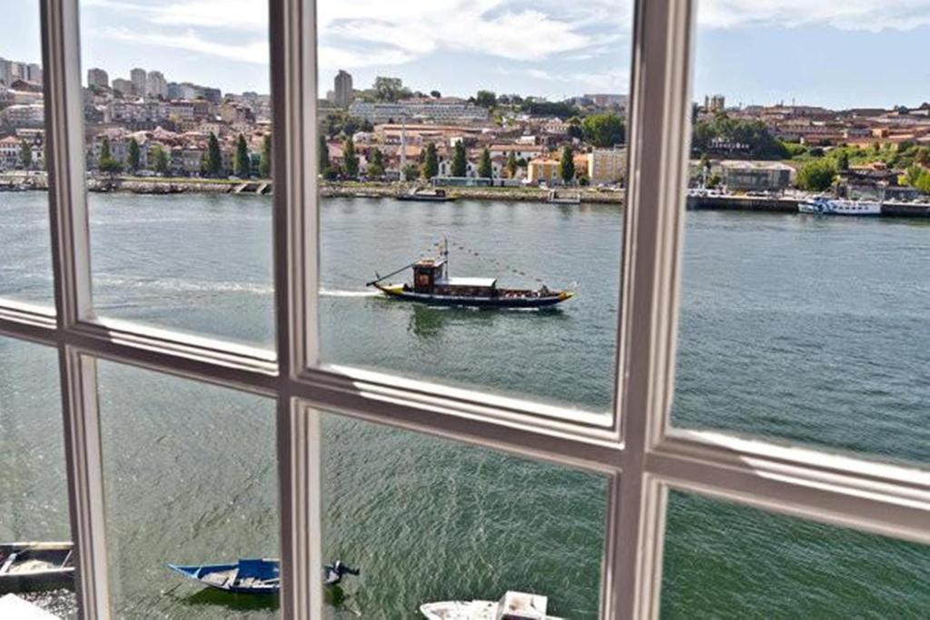 - River Front Appartement