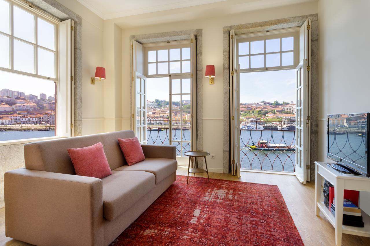 - River Front Appartement *